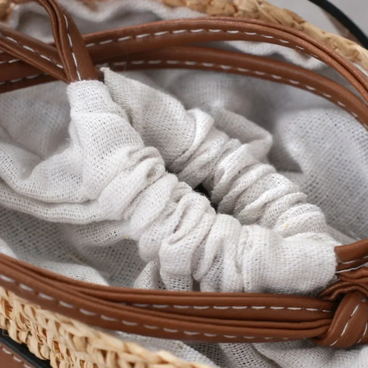 Crochet Oblique Span One Shoulder Bag Protable Drawstring Handbags Round Rope Woven Women Crossbody Bags Holiday Gifts 250227