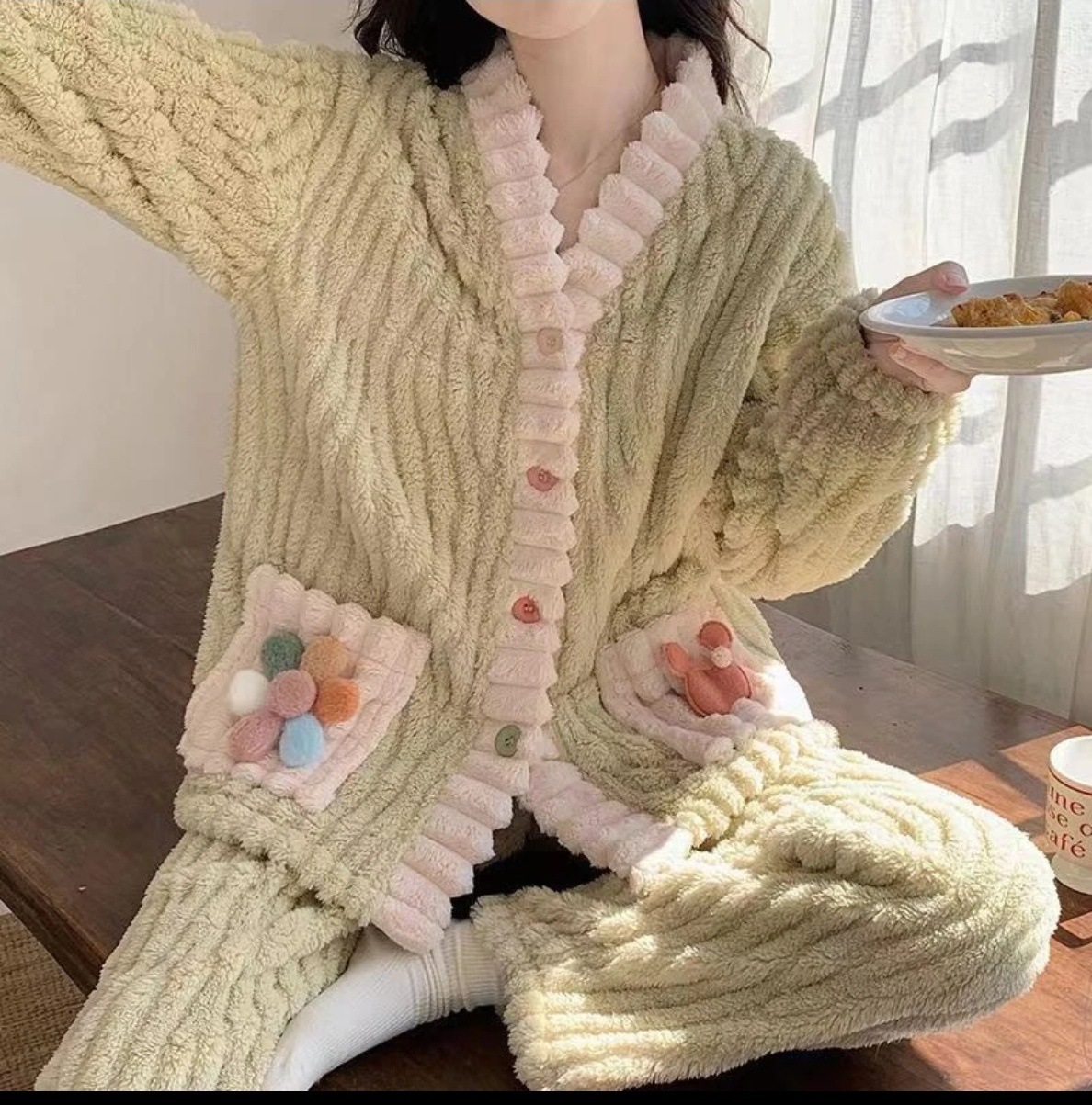 B737-Two-piece suit for women autumn and winter coral fleece double-sided thickened pajamas warm home clothes sweet warm suit