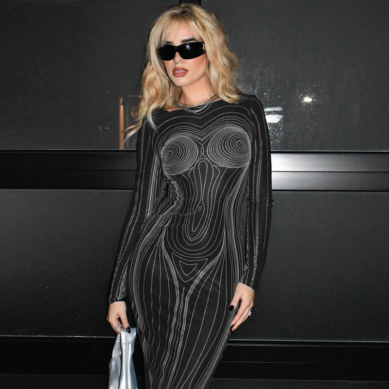 Women's New4 Summer New Fashion Print Backless Slim Fit Round Neck Long Sleeved Dress