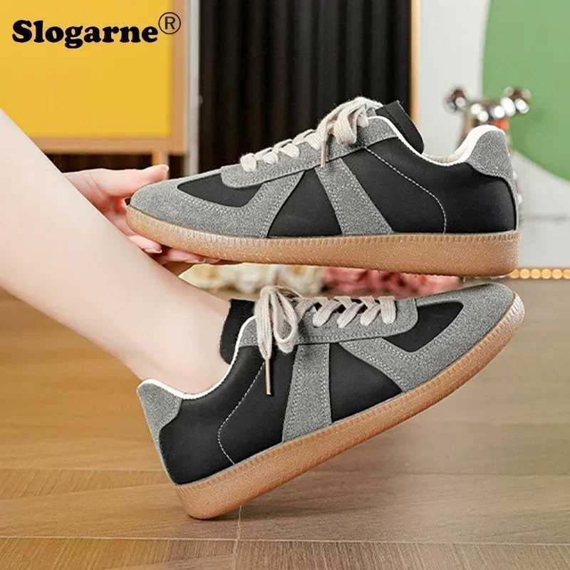 Students Autumn Leather Unisex Sports Couples Men Wen Casual Shoes High Quali Durable Sole hot Sneakers Z250301