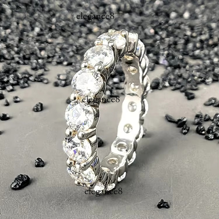 Classic boutique jewelry pure sier VVS Moissanite eternal ring, suitable for women's weddings and engagements