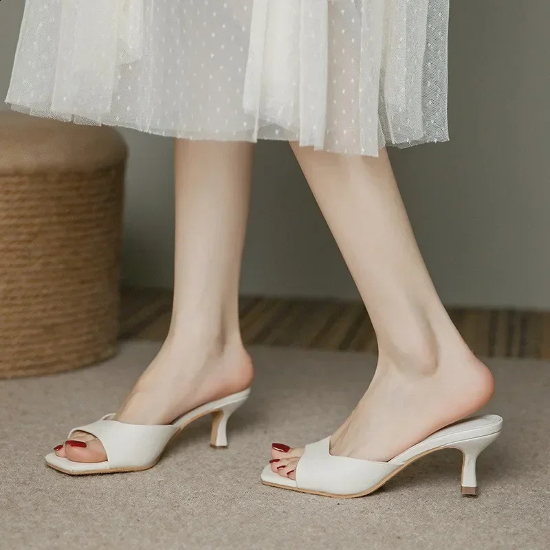 Genuine Leather French Slim Heel Slippers for Womens Summer Fashionable Sandals Women Sweet Round Toe Slipper Ladies Shoes 250228