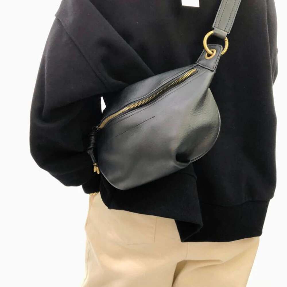 100% Natural Cowhide Shoulder Bag Waist Packs For Female Genuine Leather Women Tassel Zipper Belt Saddle Chest Bags