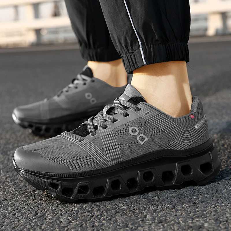 Trendy and Cfortable Casual Sports Shoes Fashionable Soft-Sole Walking Footwear Z250411