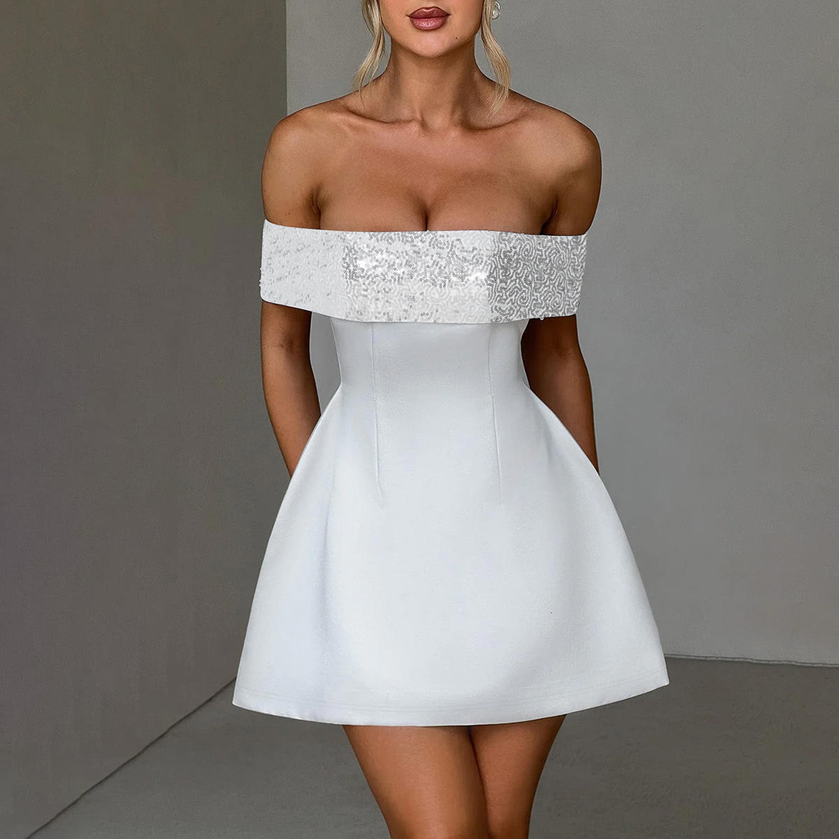 Women's New4 Winter New Product Fashionable And Sexy Slimming Splicing One Shoulder Dress