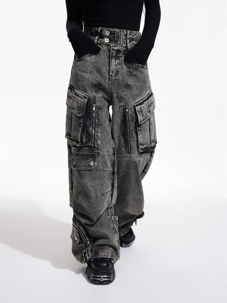 Cargo Style Jeans Women 2000s Y2k Baggy Techwear Vintage Multi Pockets American High Street ed Couples Hip Hop Trousers 250224