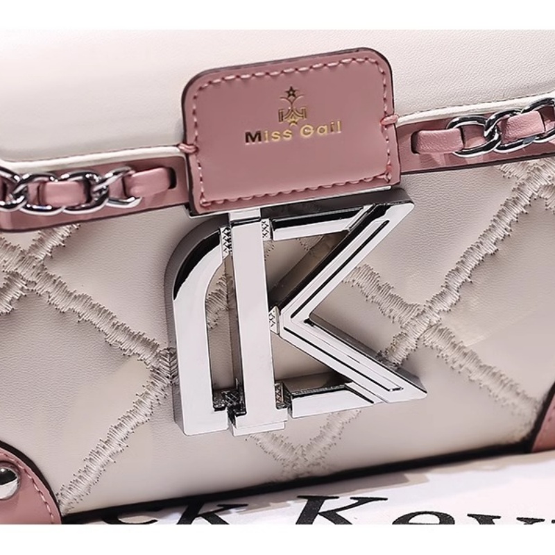 2025Rivet Quilted Handbag with Contrast Color Women's High Quality and Luxury Leather Crossbody Bag for dating and shopping