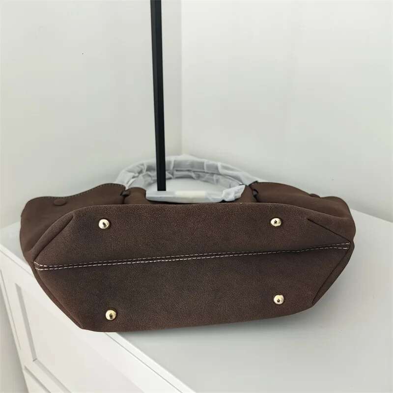 Design Autumn Winter Large Capacity Scrub Faux Suede Tote High Quality Pleated Leather Daily Commuter Shoulder Bag