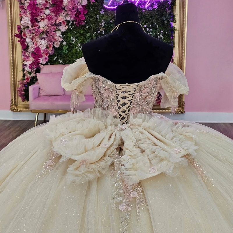 Beige Shiny Quinceanera Dresses Ball Gown Off Shoulder Applique Beads Bow Tull Tiered Corset Sweet 16 Dress Vestidos 15 De Anos