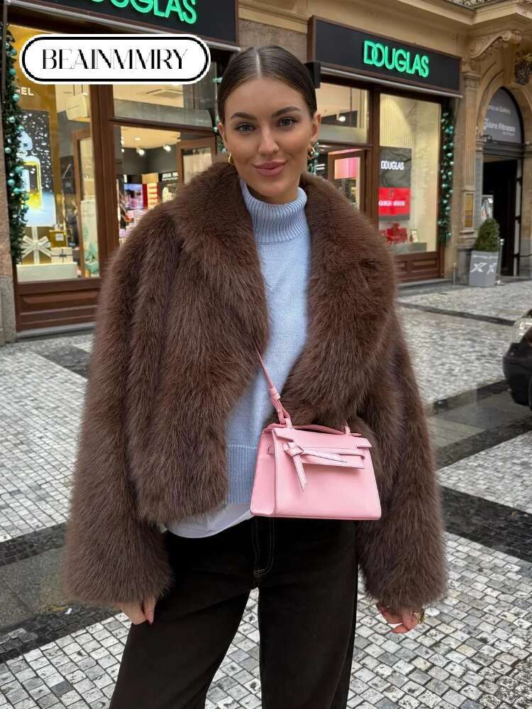 Retro Oversized Warm Faux Fur Big Lapel Short Coat Female Long Sleeve Flurry Jacket 2024 Women Fashion Winter Streetwear