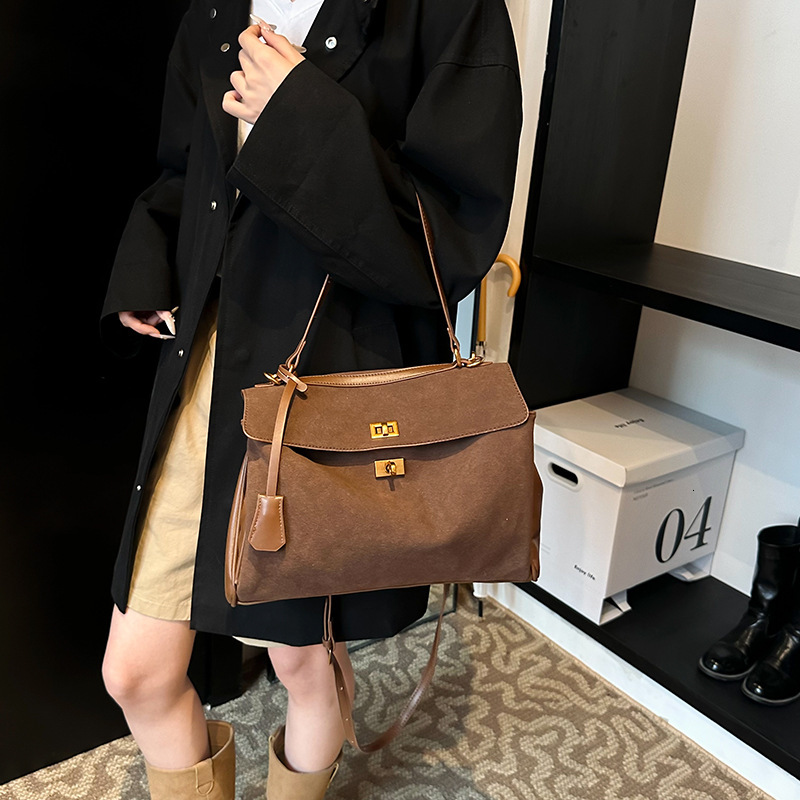 2025 New Fashionable Multi Functional Trendy Shoulder Bag Classic Fashion Designer Handbag Crossbody Bag