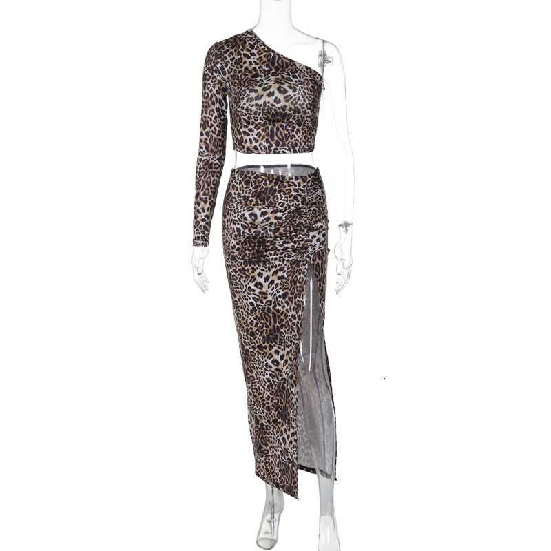 Women's New3 Winter New Product Sexy Printed One Shoulder Open Navel Top Slim Fit Split Skirt Set