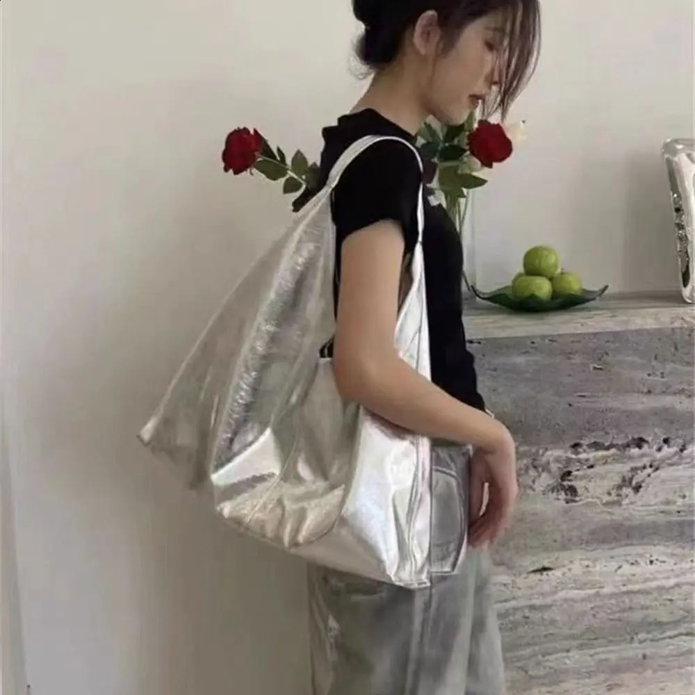Women Casual Soft Leather Crossbody Bags Vintage Underarm Shoulder Bag Commuting Tote Bags Large Capacity Handbag 250305
