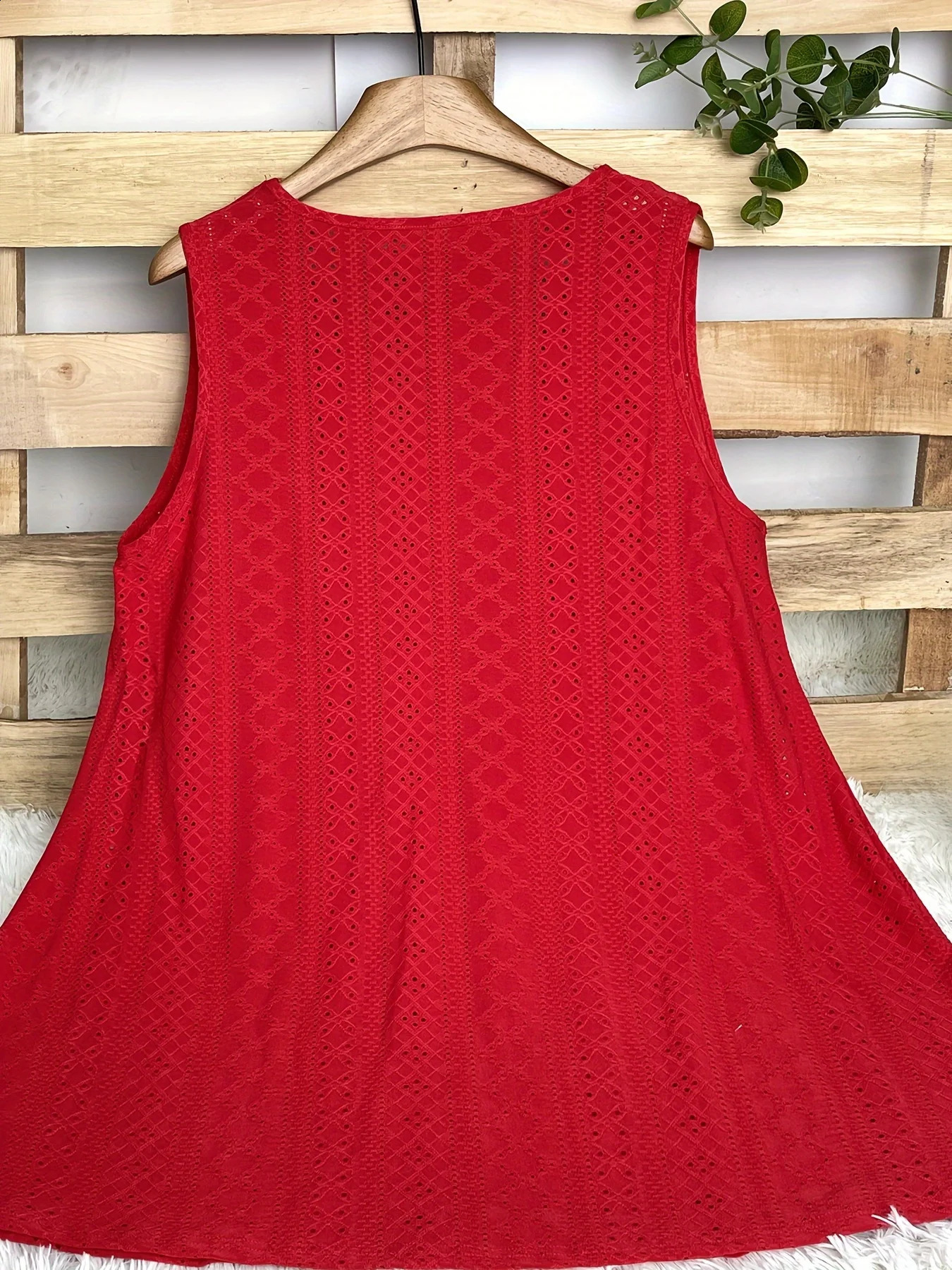 Plus Size Scallop Trim Tank Top Solid Sleeveless Eyelet Tank Top For Summer Womens Plus Size Clothing 250224