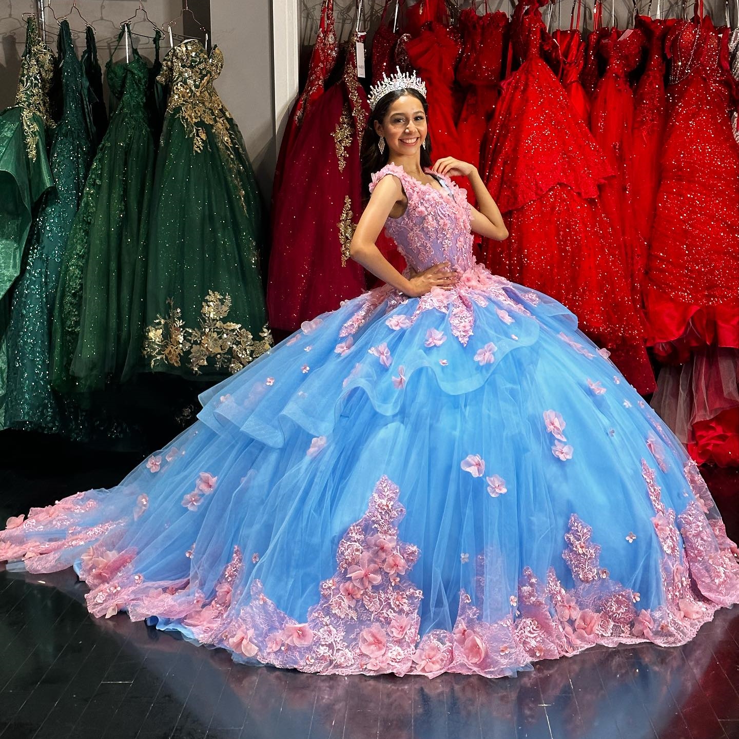 Blue And Pink Princess Quinceanera Dresses With 3D Floral Appliques Straps Sleeveless Long Tulle Flowers Sweet 16 Dress Boutique Party Ball Gown