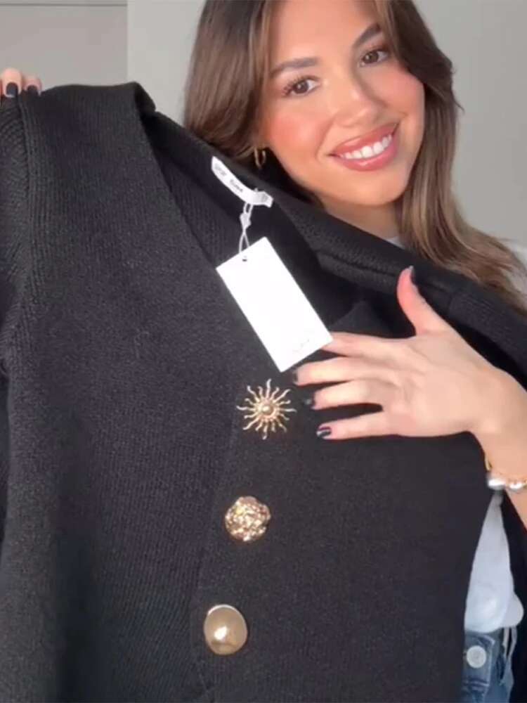 Designer Fashion Women's Black Cardigan Top Knit Slim Metal Button V-Neck Long Sleeve Female Sweater 2025 Spring Lady Thick Soft Knitwear