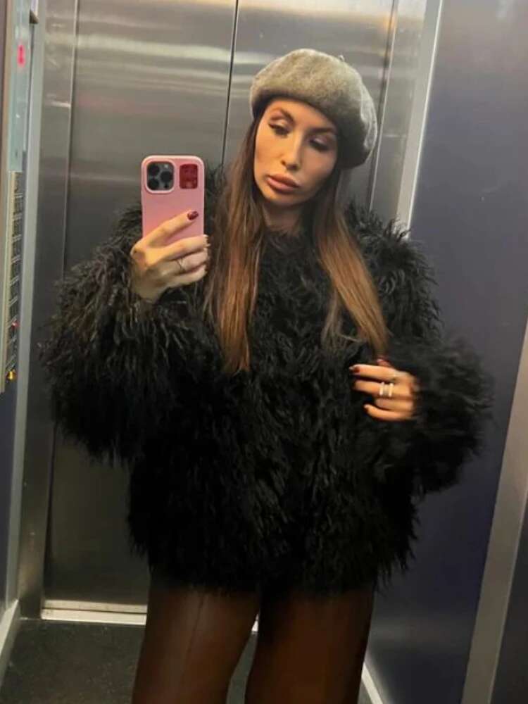Women Faux Vintage Solid Loose Warm Flurry Coats Autumn Winter Lady Fashion Thick Streetwear Fur Jacket