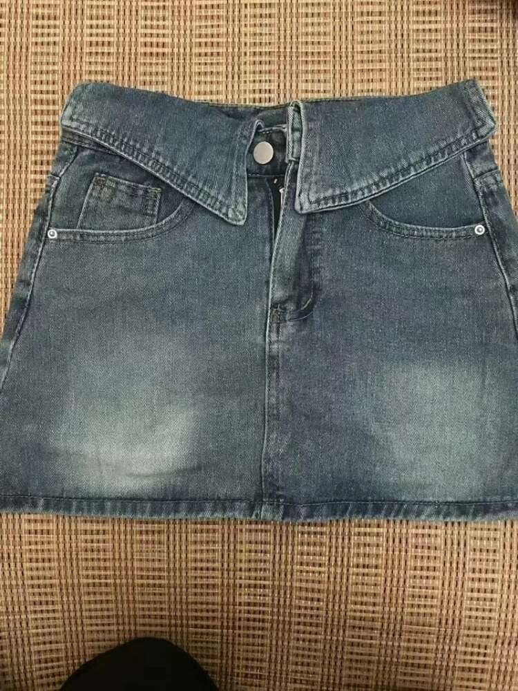 Summer 2025 Korean style niche design slim fit high waisted flared denim short design designer women's riot proof exposed buttocks skirt