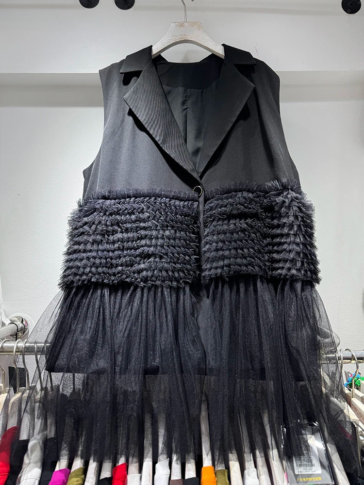 Streetwear Style Blaze Waistcoats Spliced Mesh Design Sleeveless Loose Women Black Mid Length Vest 2025 Spring New O4630