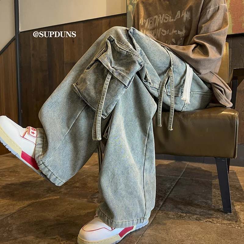 Mens Jeans Hip-hop Fashion Wide-leg Denim Pants Retro Baggy Trousers High Street Multi-pocket Jeans Male Streetwear 250226