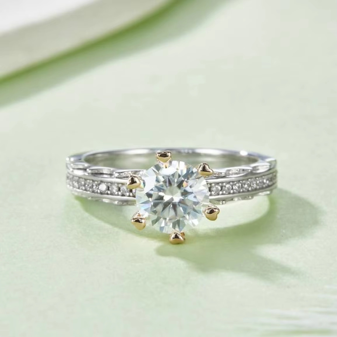 Fashion 1.0ct Carbon Silica Two tone Round Simple Sier Plated Ring Wedding