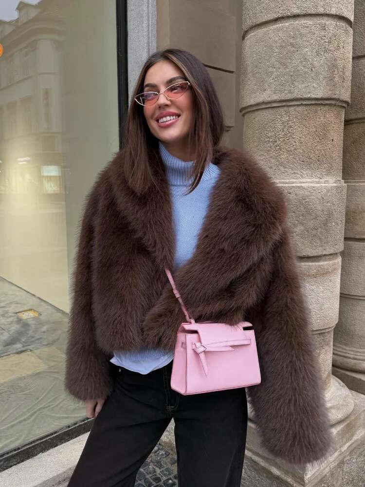 Retro Oversized Warm Faux Fur Big Lapel Short Coat Female Long Sleeve Flurry Jacket 2024 Women Fashion Winter Streetwear