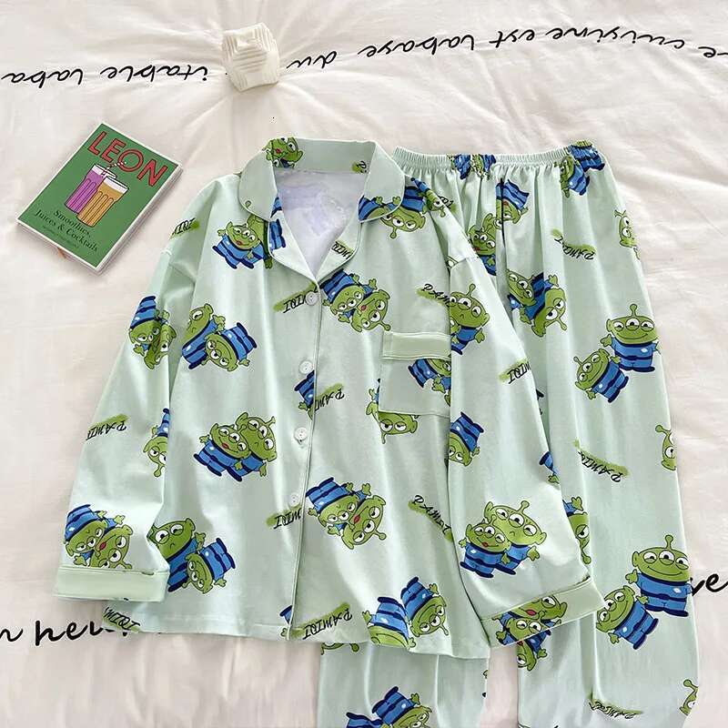 2025 New Cartoon Cute Alien Designer Women's Pamas Set Milk Silk Fabric Autumn Long Sleeve Home Clothes Girls Birthday Gift Pajama Set4