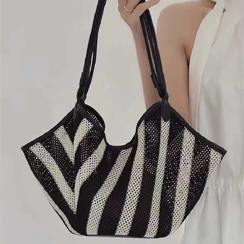 Forest Lazy Style Crossbody Bohemian Handmade Grass Bag Leisure Vacation Beach Women's Woven Dumpg Bun