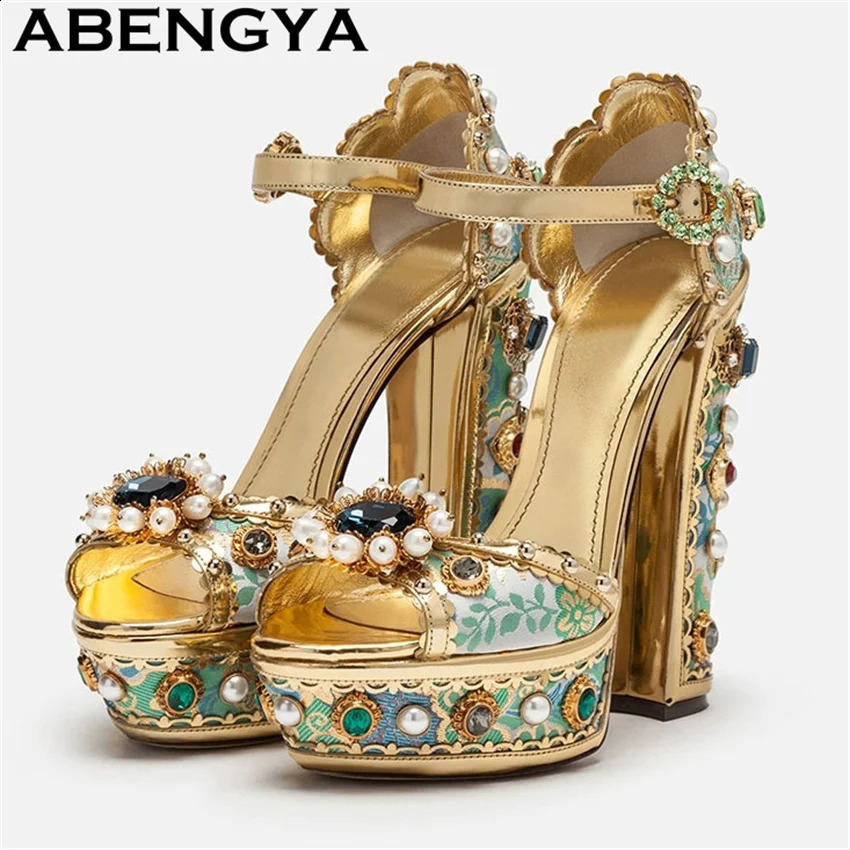 Classics Pearl Diamond Super High Heel Platform Sandals Women Embroidery Chunky Heel Sandals Summer Retro Baroque High Heel 14CM 250228