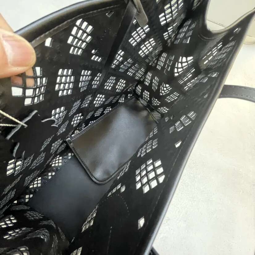 Large Capacity Tote Composite Bag For Women Designer Handbag Purse New In Vintage Hollow Out Black Underarm Shoulder