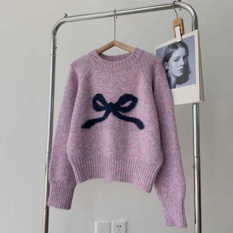 Round neck pullover gray bow lined sweater for women in autumn and winter 2024 small soft rubber base knit 250225