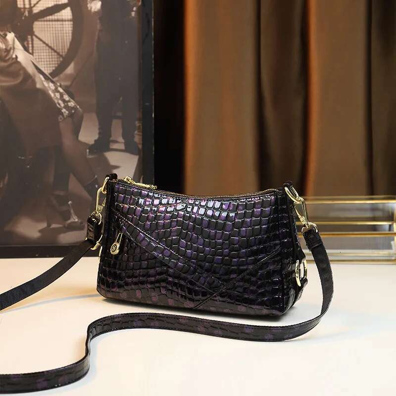 Genuine Leather Women's Handbags Small Underarm Bag Color Changing Portable Fashion Design Shoulder Bags New