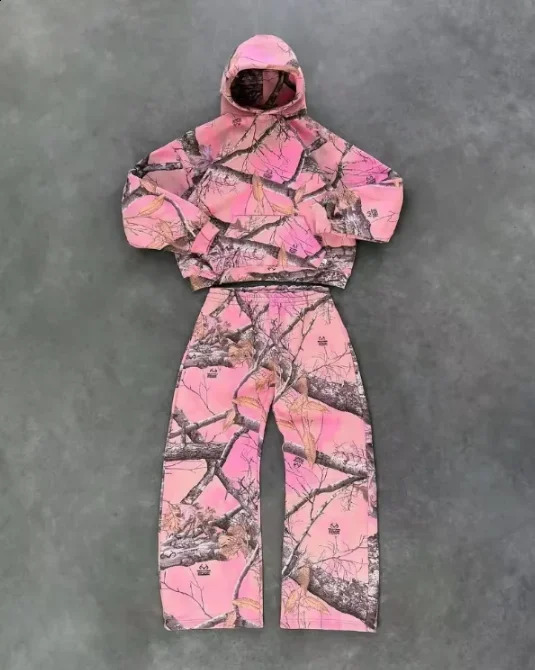 Street retro sense doodle camouflage maple leaf hoodie niche art men and women fashion casual versatile cardigan top coat 250226