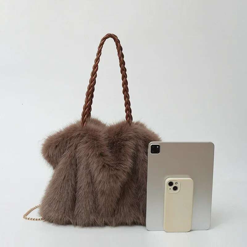Large Capacity Solid Color Faux Fur Tote Fashion Pleated Design Women's Winter Plush Shoulder Fluffy Soft Shopper Bag Female