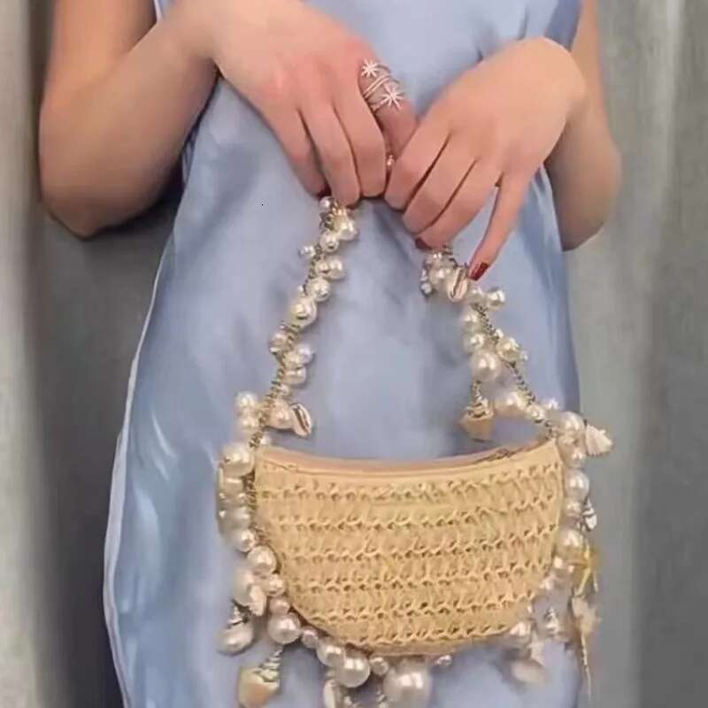 Fairy Pearl Conch Grass Woven Handheld Crossbody Small Mobile Phone Bag