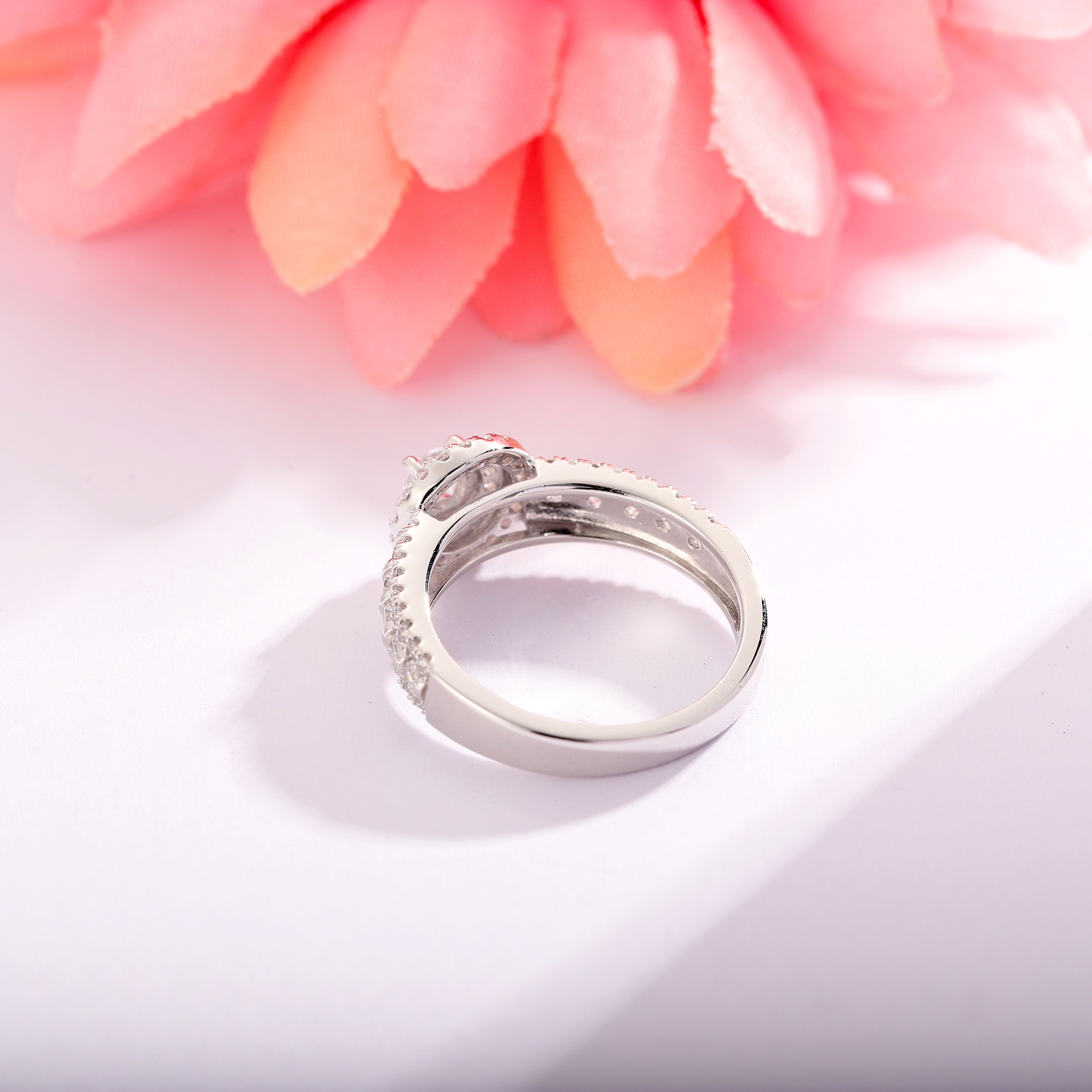 Exquisite Jewelry Silver Fashion Wedding Women's Leisure Micro Paving Set with Cubic Zirconia VVS Sandstone Ring