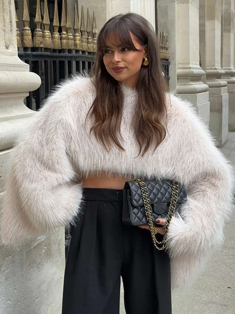 New Gradient Fluffy Fur Coats Women Turtleneck Long Sleeve Straight Outerwear Female 2024 Winter Thick Warm Short Jackets