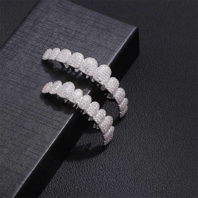 Hip Hop Full CZ Stones Long Teeth Grillz Caps Cubic Zircon Iced Out Micro Pave Top&Bottom Charm Grills For Men Women Jewelry