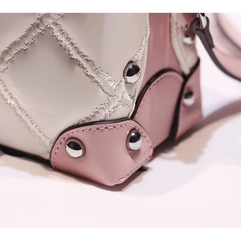 2025Rivet Quilted Handbag with Contrast Color Women's High Quality and Luxury Leather Crossbody Bag for dating and shopping