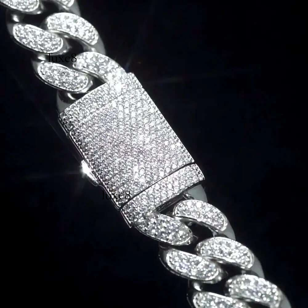 Sterg Sier Vvs d Color Hand Set Moissanite Hip Hop Cuban k Chain Custom Necklace for Men in Exclusi with Certificate