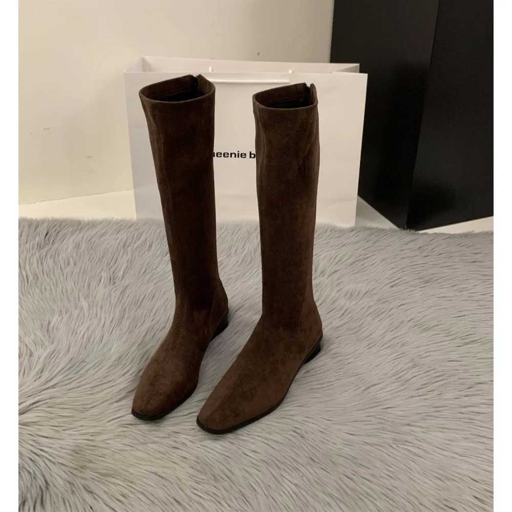 Luxury Designer Vintage Women Knee High Boots Fashion Square Low Heel Shoes Concise Slim On Womens Boots Z250303