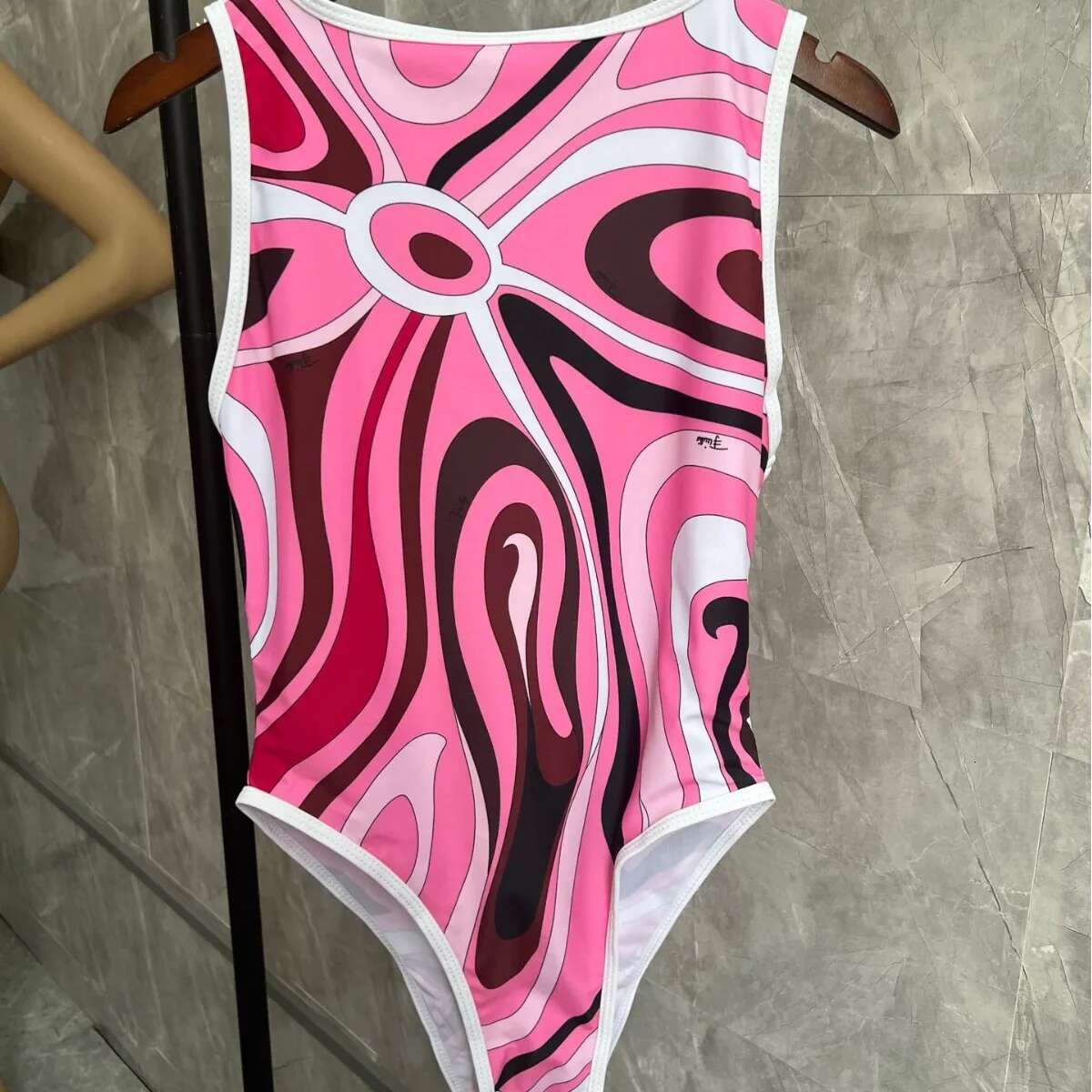 New Summer Trend Color Cute Fashion Design Lace-Up One-Piece Swimsuit