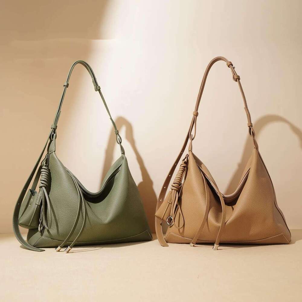 Women's Underarm Hobo Simple Design Large Capacity Commuting Tote Bag Fashionable Shoulder Bag Ladies Bags