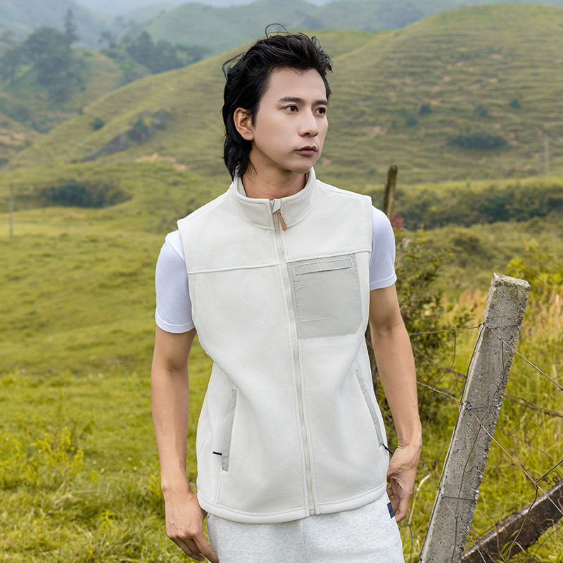 Ddmytiger Fleece Jacket Men Women In Spring Autumn Winter To Keep Warm With A For Outdoor Use Large Size Fleece Sleeveless Vest And Shoulder Top Jacke