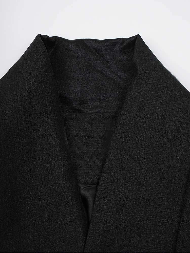 EAM Women Black Embroidery Big Size Vintage Blazer New Lapel Long Sleeve Jacket Fashion Tide Spring Autumn 2025 Cpg2297