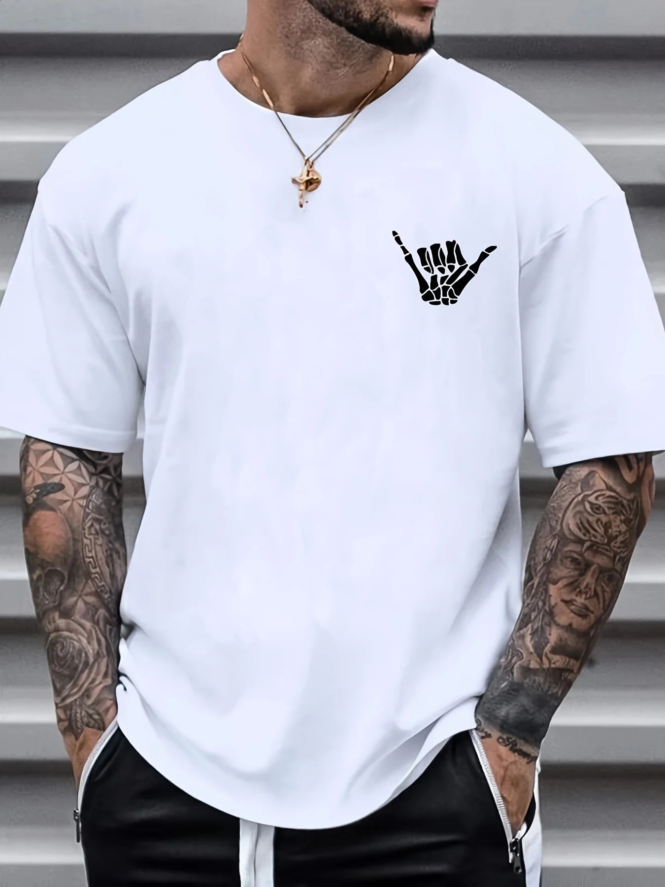 Hip Hop Finger Graphic Printed TShirt Women Men Summer Oversize Sport Clothing Fashion Elegant O Neck Cotton Unisex Top Y2k Tee 250224