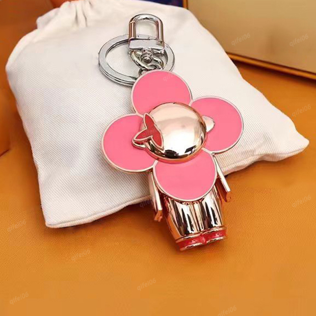 Luxurys keychain designer keychains Letters with diamonds designers keychain Women Buckle jewelry Keyring Bags Pendant couple charm Car Key good Gift