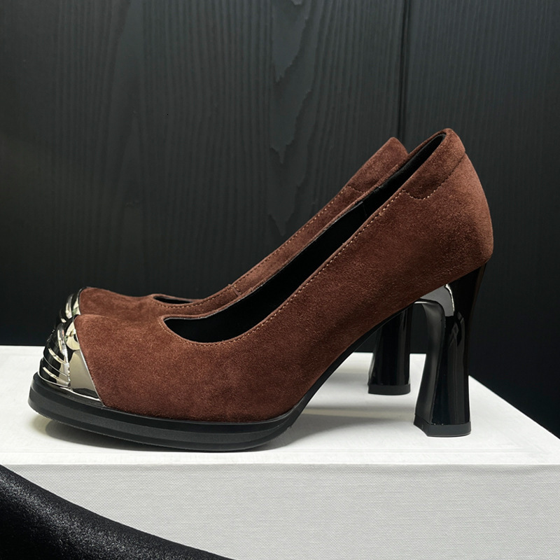 New Style Spicy Girl Temperament Metal Head High Heels Commuting Mary Jane Women's Single Are Not Tired Feet Shallow Mouth Thick Heel Small Leath