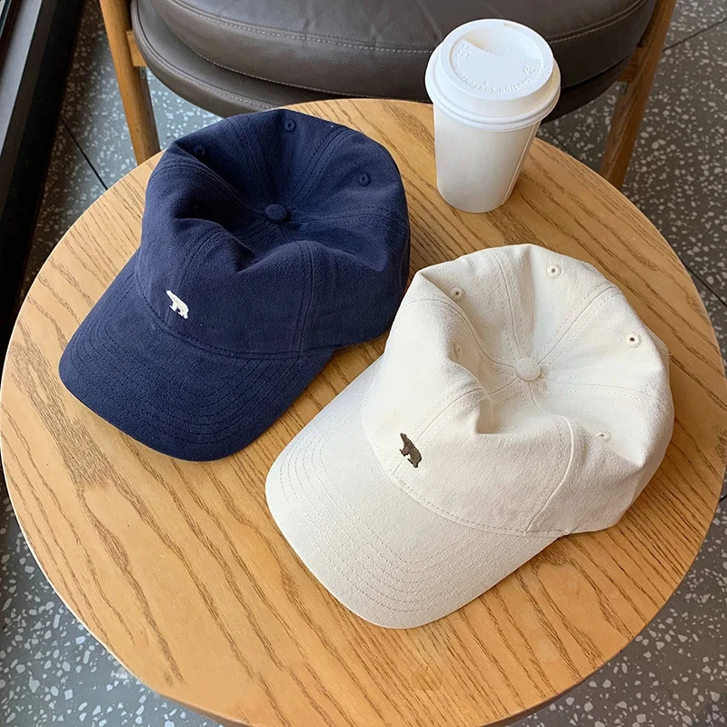 Womens and Mens Fashion Baseball Hats Embroidered Polar Bear Hip Hop Snap Cap Cotton Sun Hat Neutral Solid Color Visor 250228
