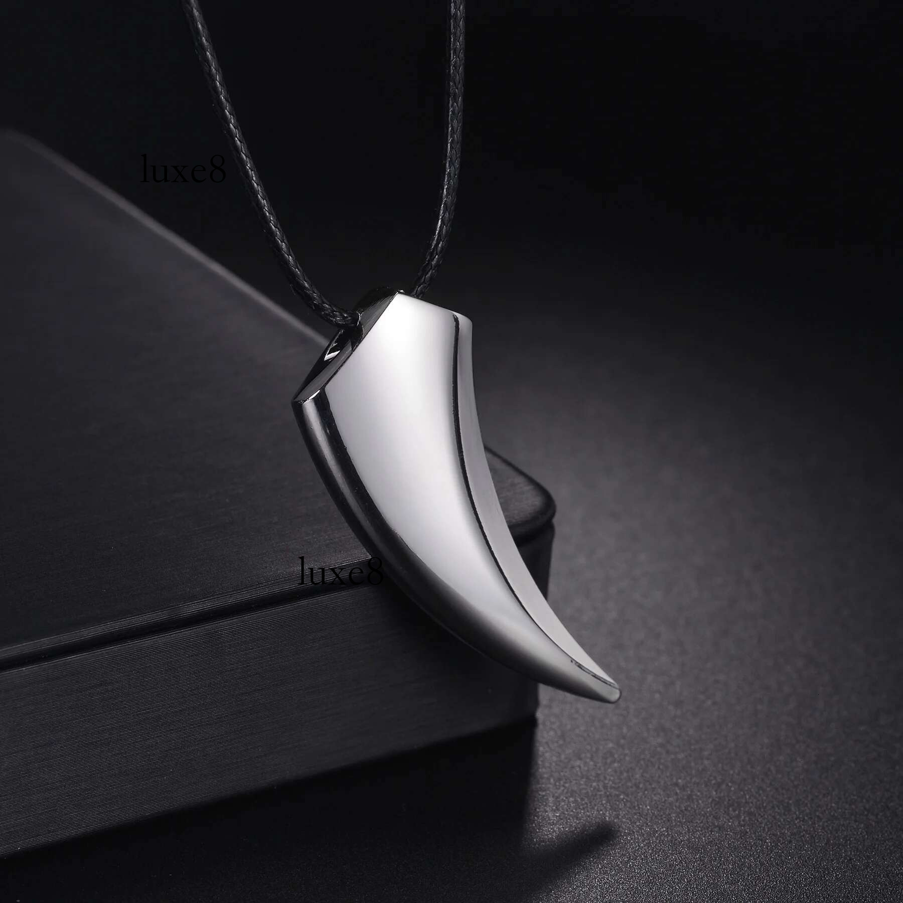 Punk Hip Hop Stainless Steel Crescent Spike Pendant Men Women Fashion Wolf Tooth Chain Necklace Jewelry